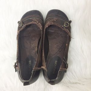 Maurices Shoes 7.5 Distressed Look Brown